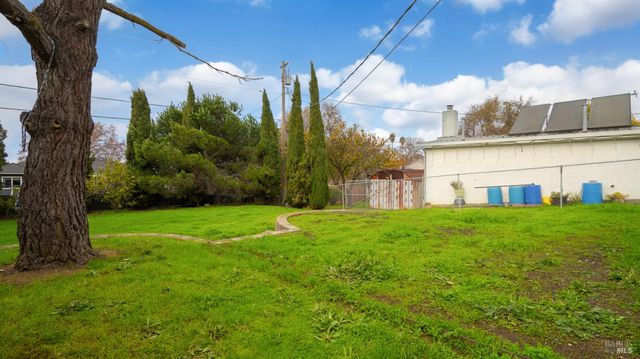 225 Gary Cir, Vallejo, CA 94591