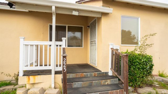 225 Gary Cir, Vallejo, CA 94591