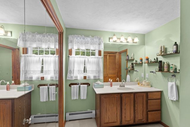 81 Desert Sands Ln, Yarmouth, MA 02675