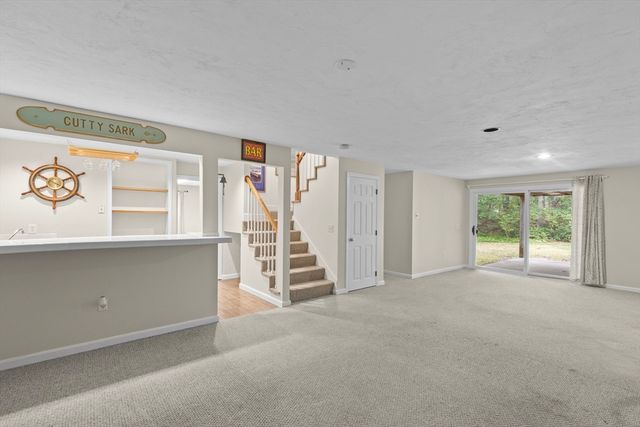 81 Desert Sands Ln, Yarmouth, MA 02675