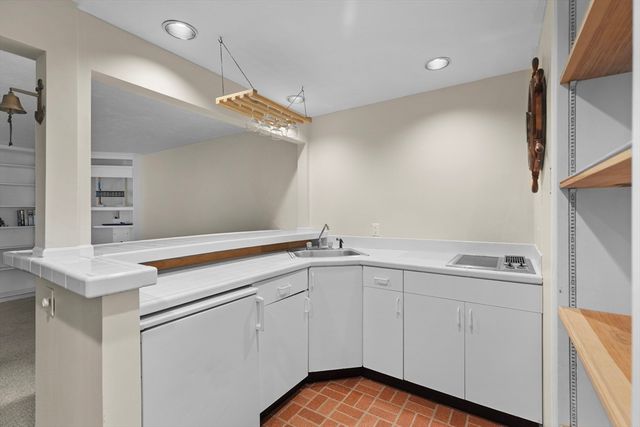 81 Desert Sands Ln, Yarmouth, MA 02675