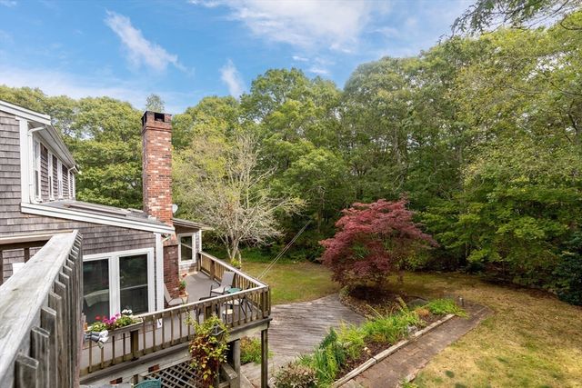 81 Desert Sands Ln, Yarmouth, MA 02675