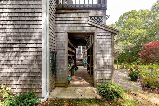 81 Desert Sands Ln, Yarmouth, MA 02675