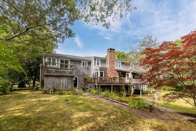 81 Desert Sands Ln, Yarmouth, MA 02675