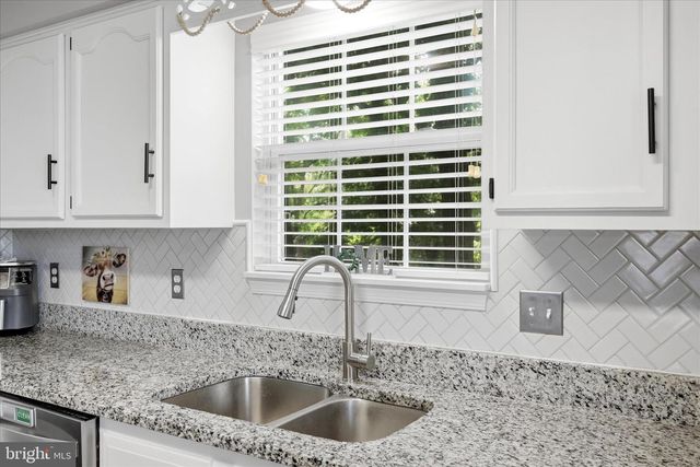 101 CHARLTON RD, Winchester, VA 22602