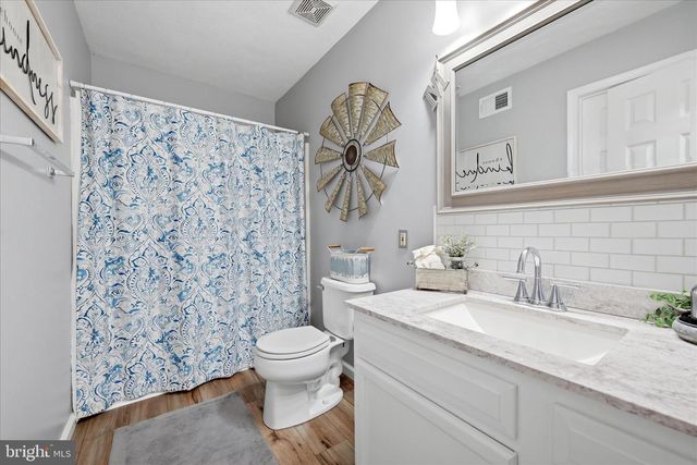 101 CHARLTON RD, Winchester, VA 22602