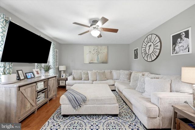 101 CHARLTON RD, Winchester, VA 22602
