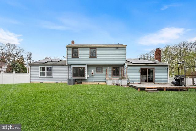 6 TIFFANY PL, Sicklerville, NJ 08081