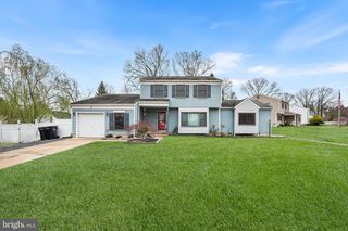 6 TIFFANY PL, Sicklerville, NJ 08081