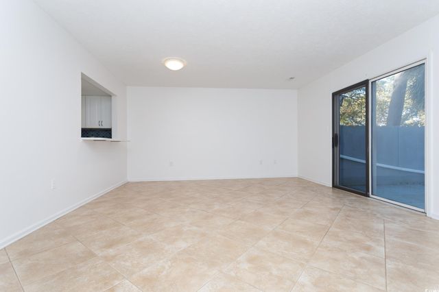 310 75th Ave N Apt 10, Myrtle Beach, SC 29572