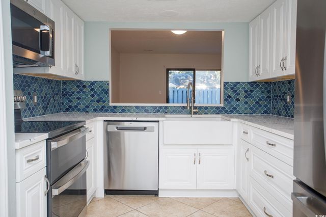 310 75th Ave N Apt 10, Myrtle Beach, SC 29572