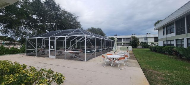 2302 Sunrise Boulevard 1-103, Fort Pierce, FL 34982