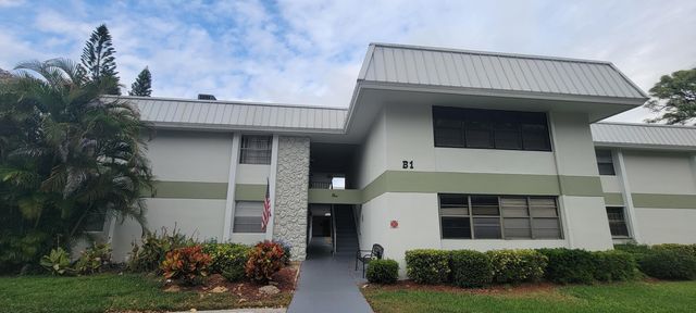 2302 Sunrise Boulevard 1-103, Fort Pierce, FL 34982
