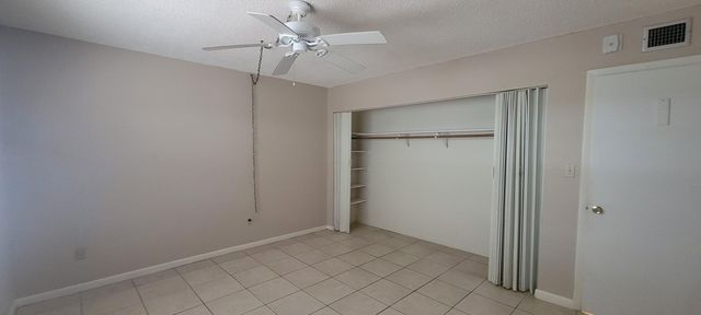 2302 Sunrise Boulevard 1-103, Fort Pierce, FL 34982