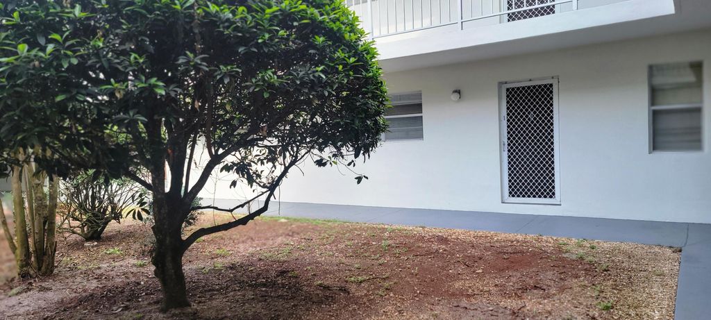 2302 Sunrise Boulevard 1-103, Fort Pierce, FL 34982