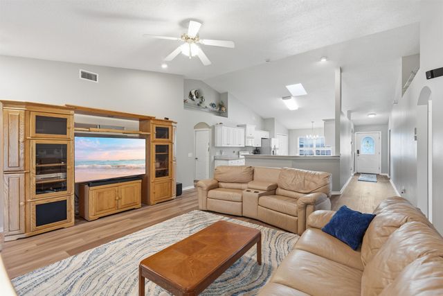 1081 Deer Chase Dr, St Augustine, FL 32086