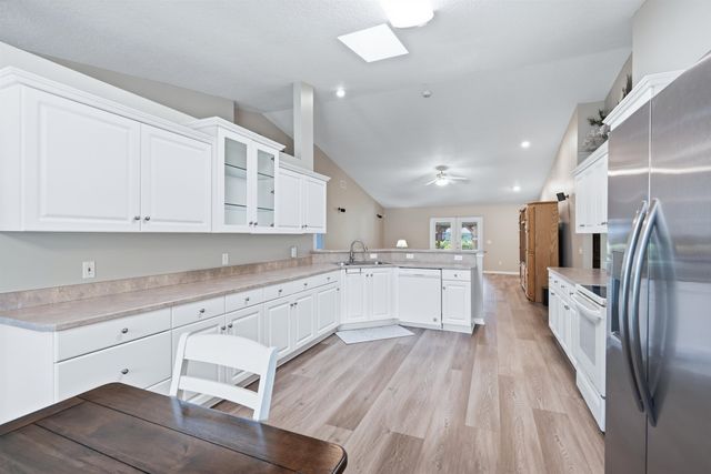 1081 Deer Chase Dr, St Augustine, FL 32086