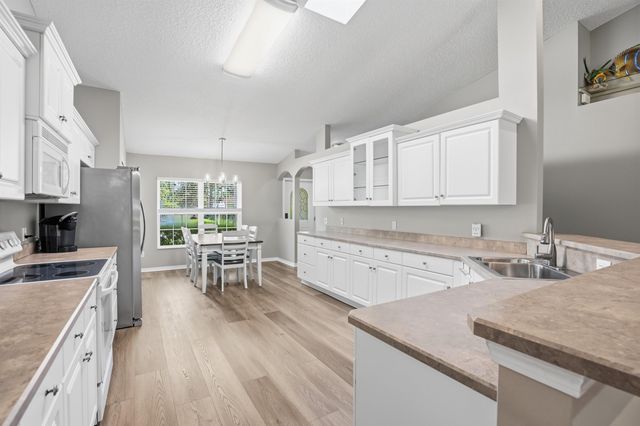 1081 Deer Chase Dr, St Augustine, FL 32086