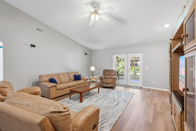 1081 Deer Chase Dr, St Augustine, FL 32086