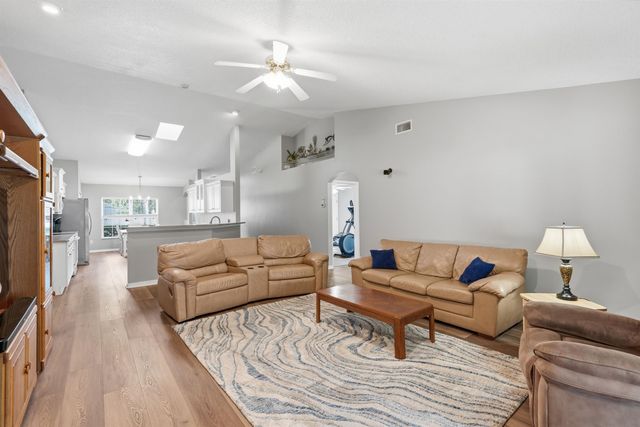 1081 Deer Chase Dr, St Augustine, FL 32086
