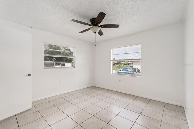 1048 BUCCANEER DRIVE, Lakeland, FL 33801