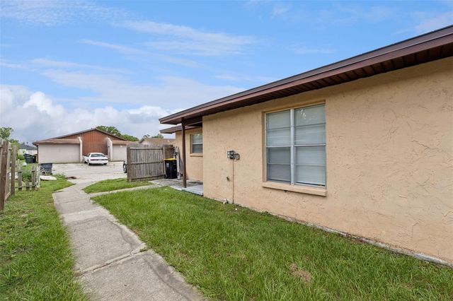 1048 BUCCANEER DRIVE, Lakeland, FL 33801