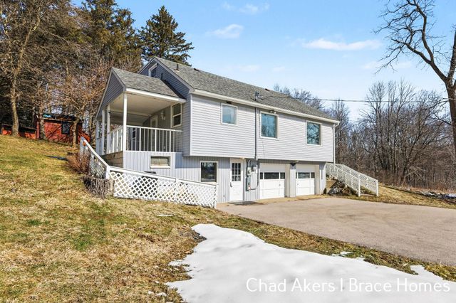 9555 Eastern Avenue SE, Byron Center, MI 49315