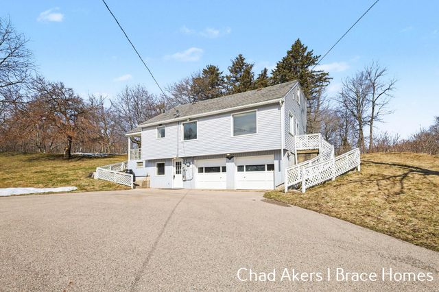 9555 Eastern Avenue SE, Byron Center, MI 49315