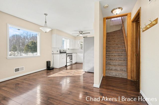 9555 Eastern Avenue SE, Byron Center, MI 49315