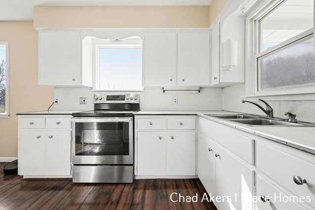 9555 Eastern Avenue SE, Byron Center, MI 49315