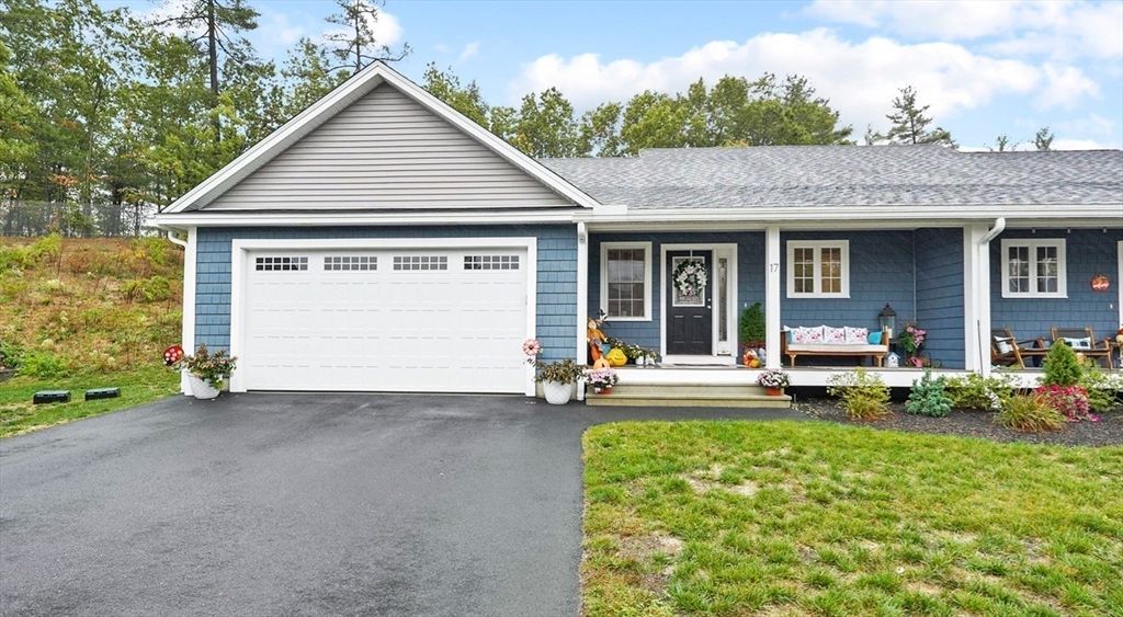 17 Turtle Ln 17, Sterling, MA 01564