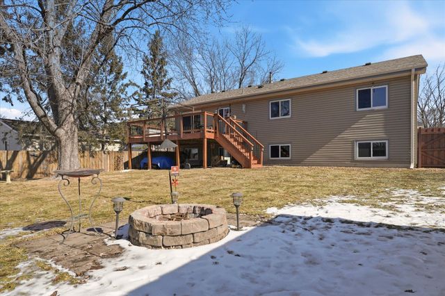 13214 Davenport Street NE, Blaine, MN 55449