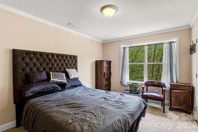 26 Brigman Road, Weaverville, NC 28787