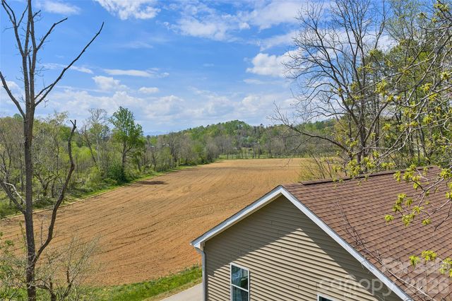 26 Brigman Road, Weaverville, NC 28787