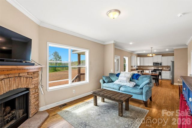 26 Brigman Road, Weaverville, NC 28787