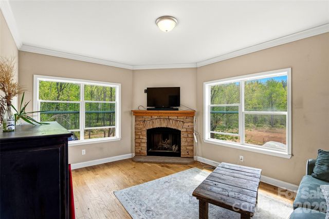 26 Brigman Road, Weaverville, NC 28787