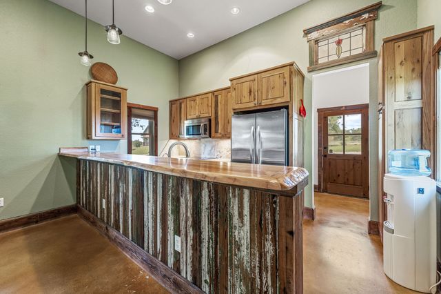 468 Davis Road, Lipan, TX 76462