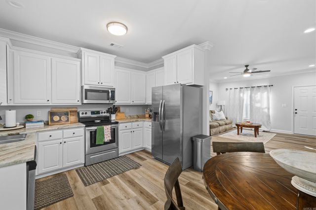 1301 Ridgefield Circle, Searcy, AR 72143