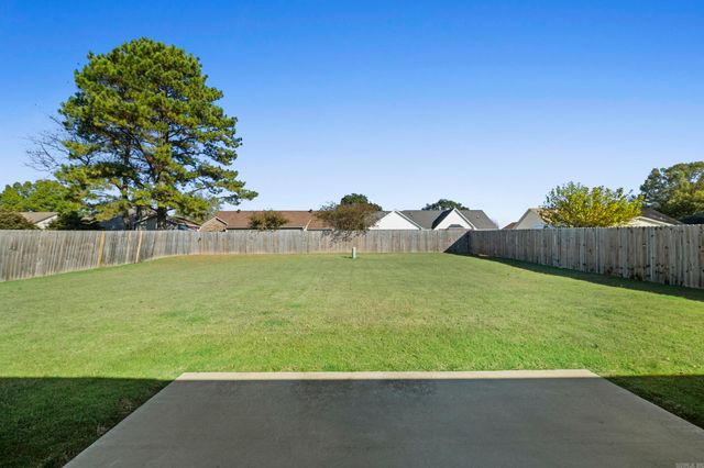 1301 Ridgefield Circle, Searcy, AR 72143