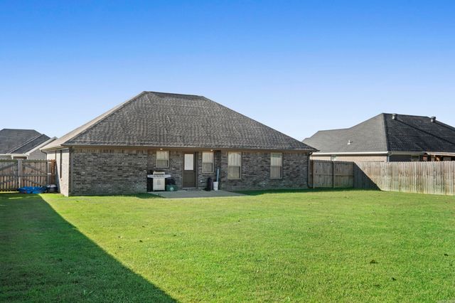 1301 Ridgefield Circle, Searcy, AR 72143