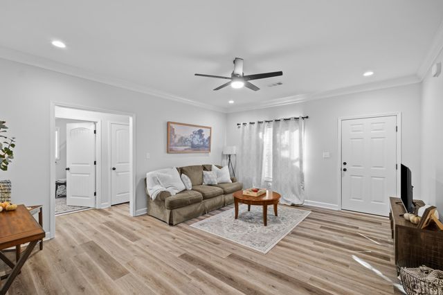 1301 Ridgefield Circle, Searcy, AR 72143