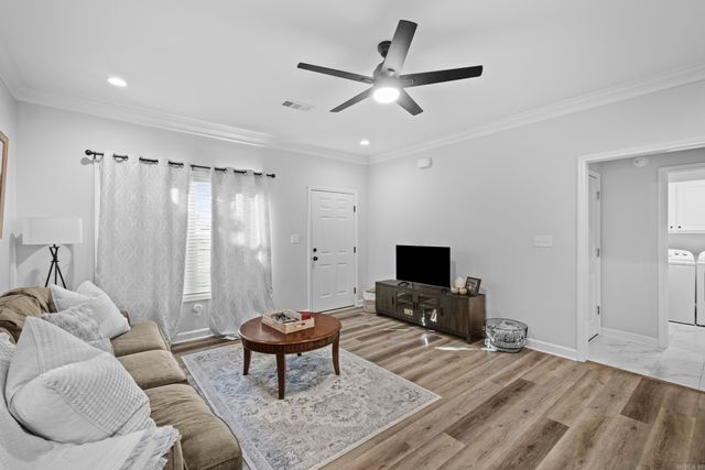 1301 Ridgefield Circle, Searcy, AR 72143