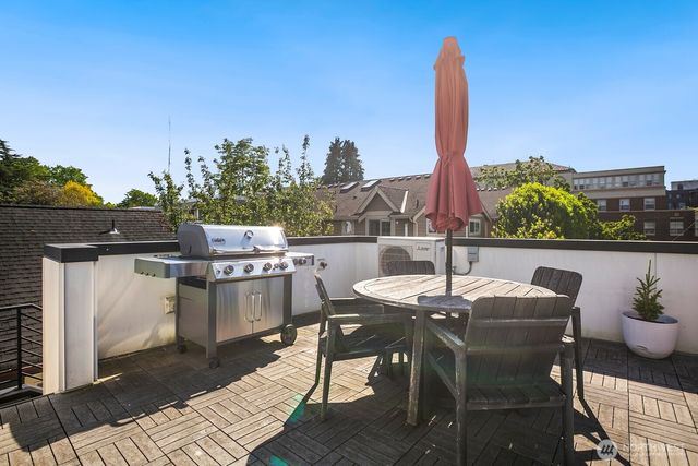2127 2nd Avenue N, Seattle, WA 98109