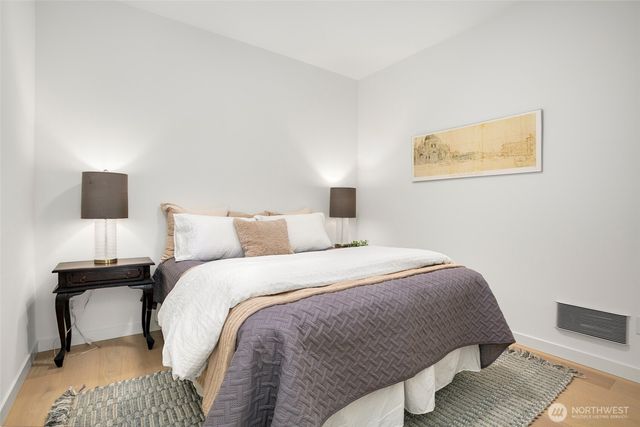 2127 2nd Avenue N, Seattle, WA 98109