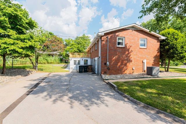 6534 Marauder Dr, Nashville, TN 37209