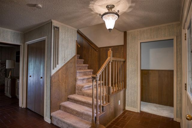 408 Robinhood Circle, Crockett, TX 75835