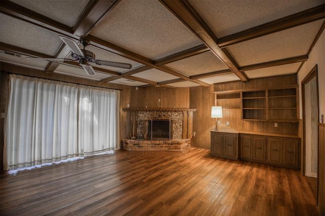 408 Robinhood Circle, Crockett, TX 75835