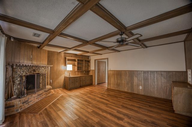 408 Robinhood Circle, Crockett, TX 75835