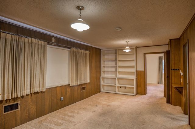 408 Robinhood Circle, Crockett, TX 75835