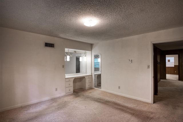 408 Robinhood Circle, Crockett, TX 75835